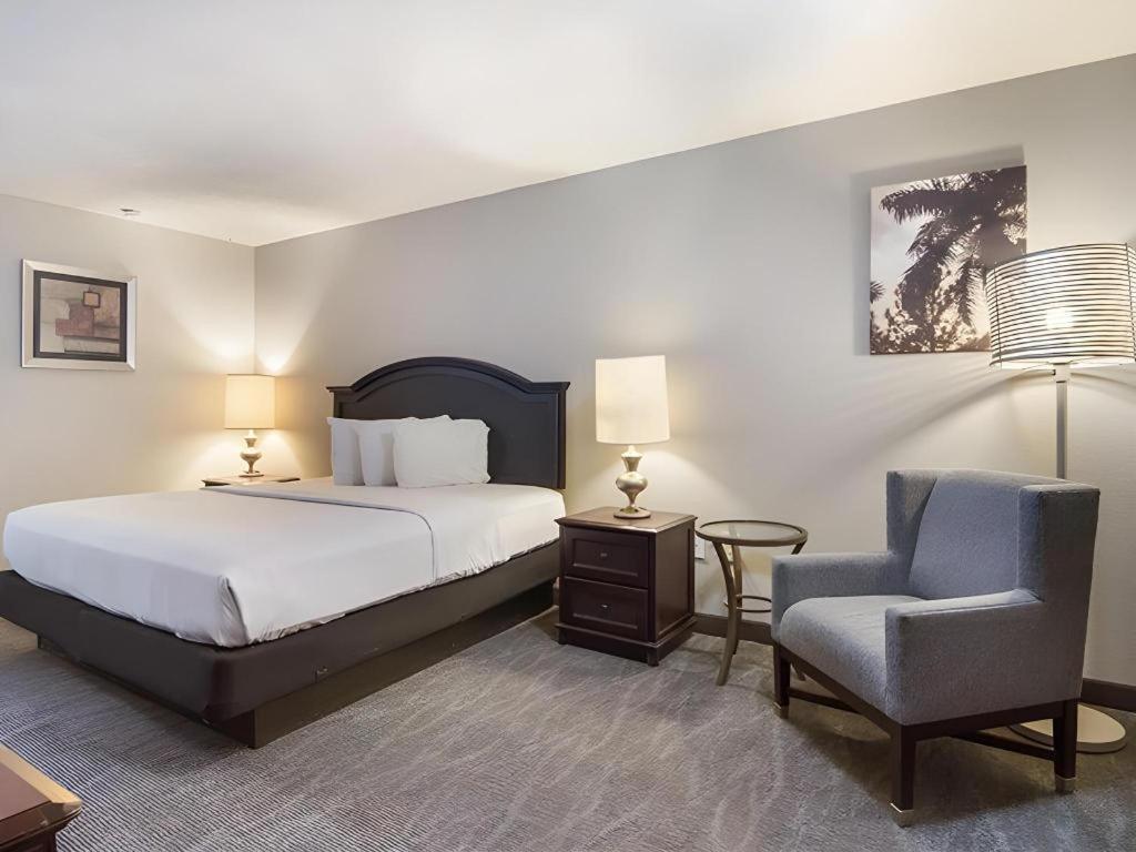 Rodeway Inn لومبيرتون، كارولاينا الشمالية المظهر الخارجي الصورة